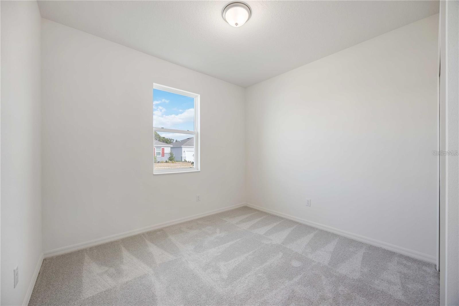 Image 15 of 28 For 37488 Williamette Way