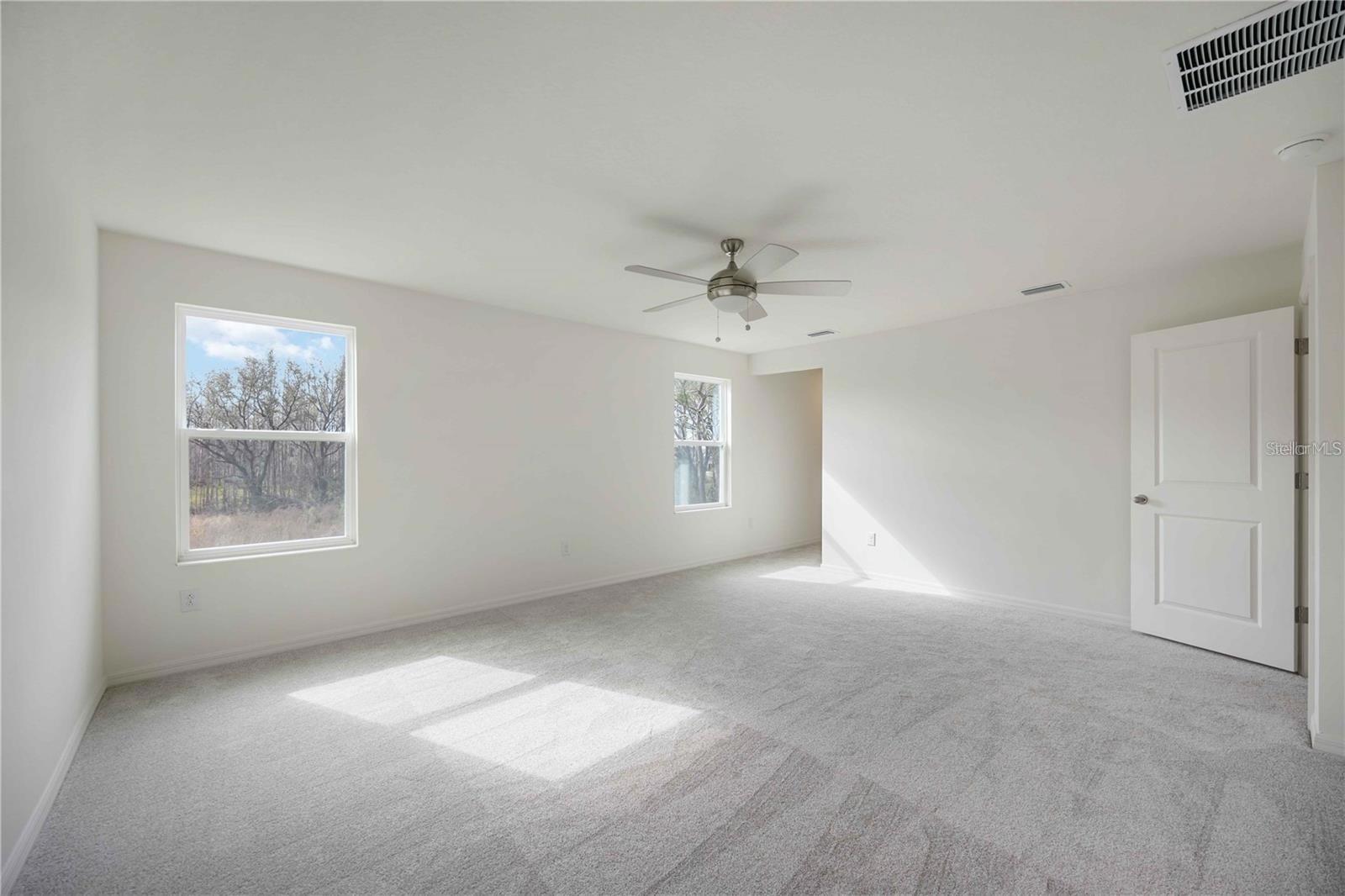 Image 18 of 28 For 37488 Williamette Way