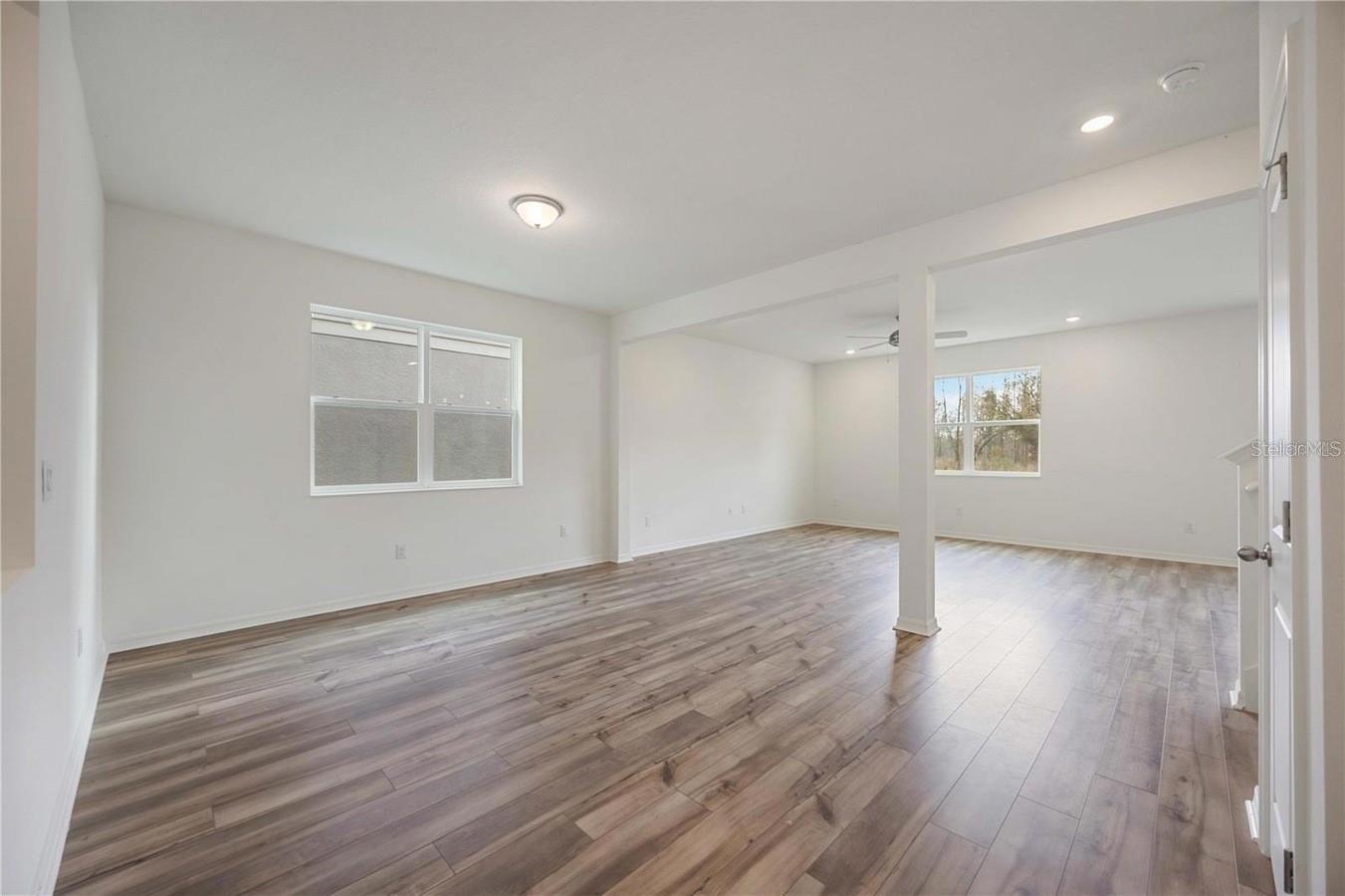 Image 24 of 28 For 37488 Williamette Way