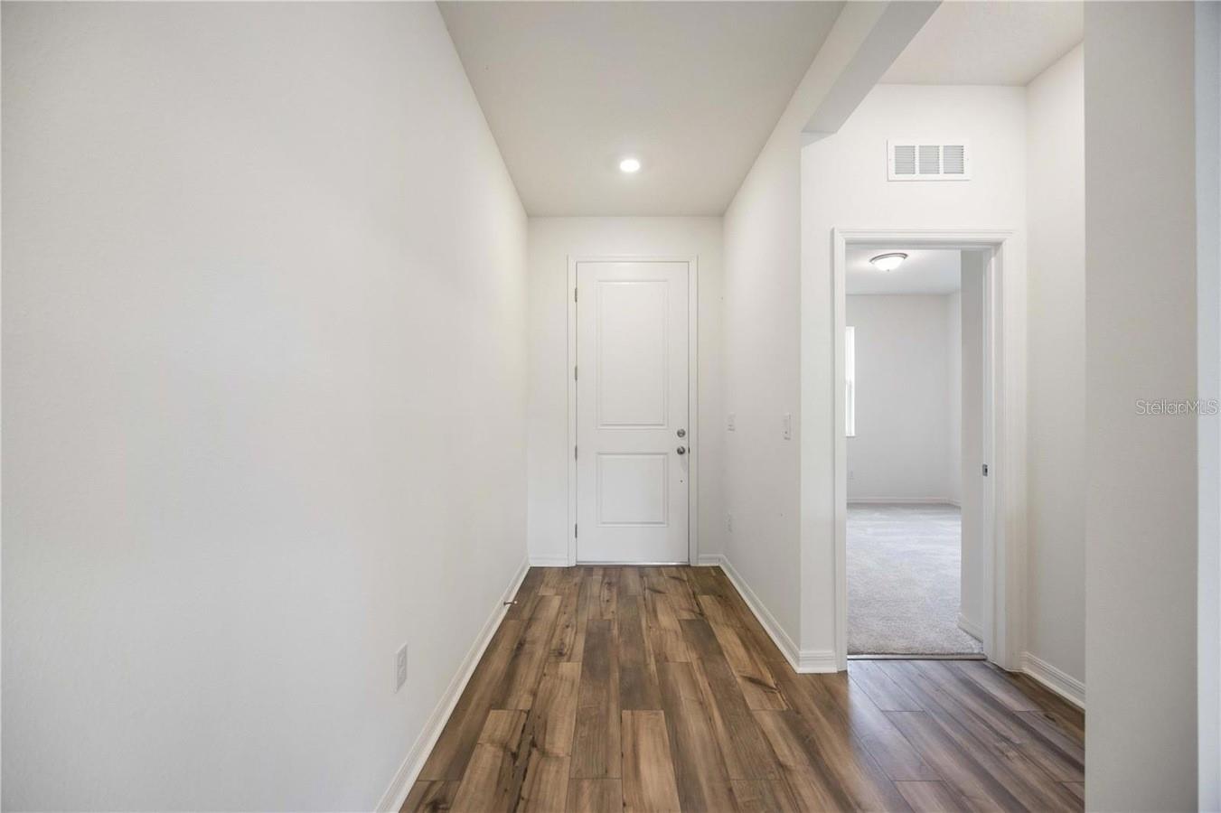Image 27 of 28 For 37488 Williamette Way