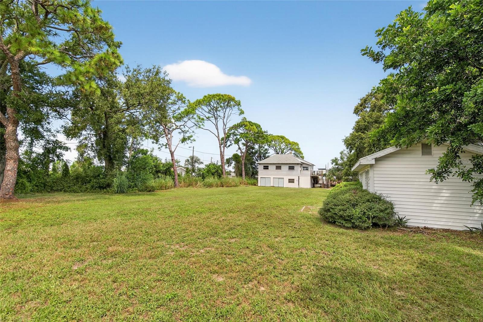 Image 12 of 14 For 745 34th Avenue S