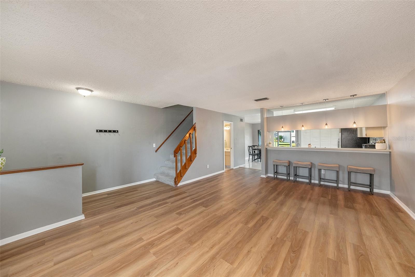 Image 4 of 28 For 5421 Britwell Court
