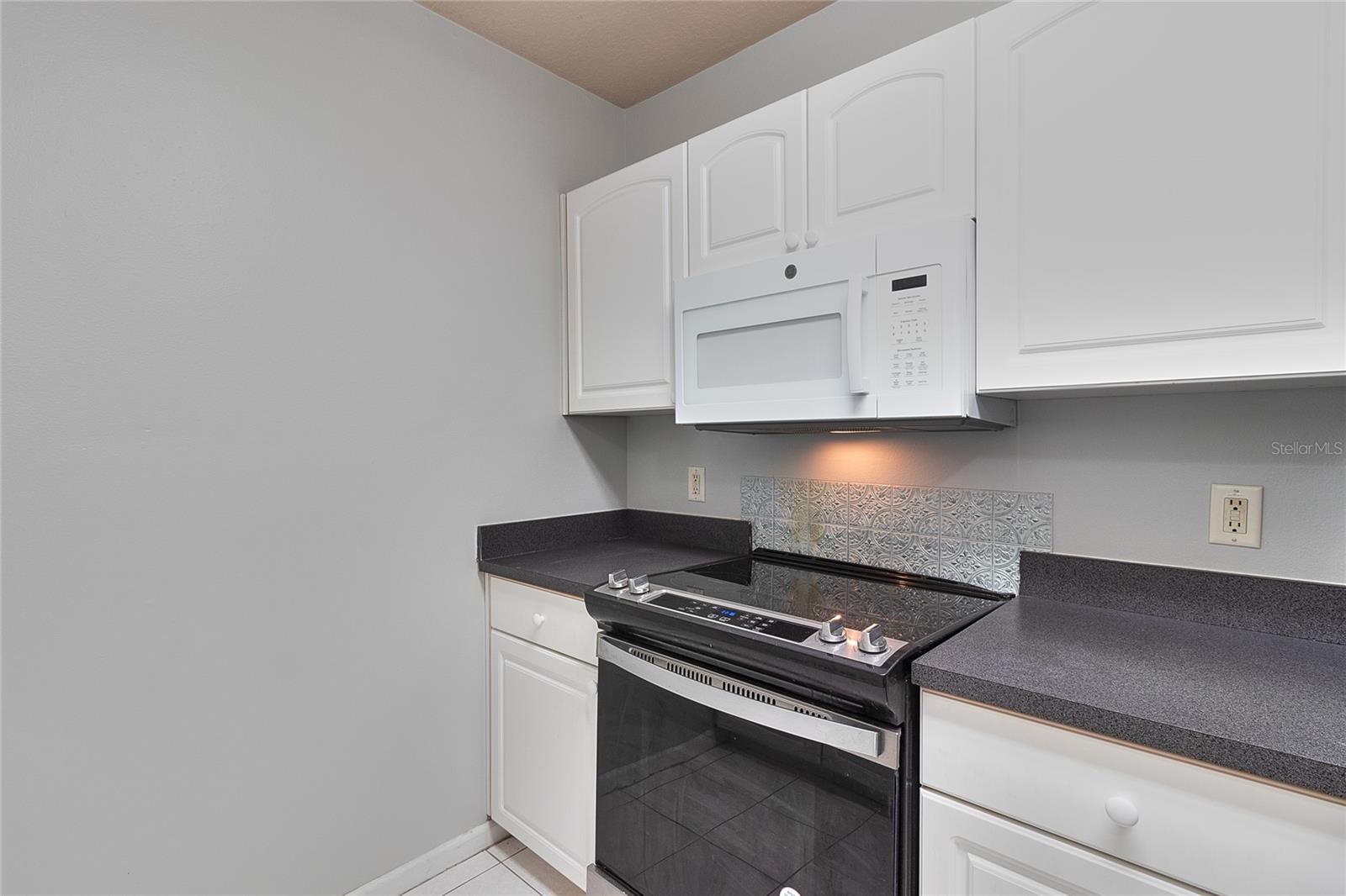 Image 7 of 45 For 3731 Cass Street