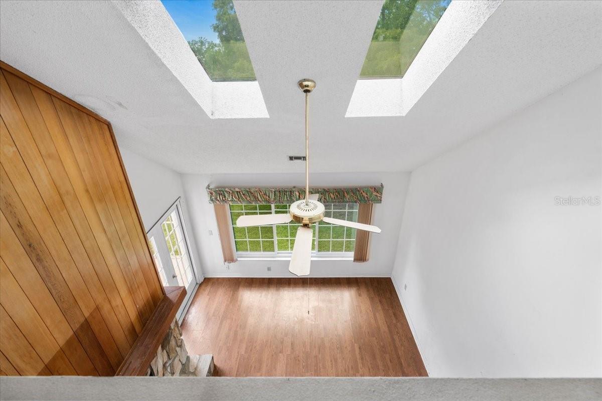 Image 12 of 29 For 2836 Countryside Boulevard 125