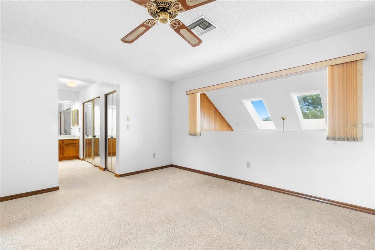Image 15 of 29 For 2836 Countryside Boulevard 125