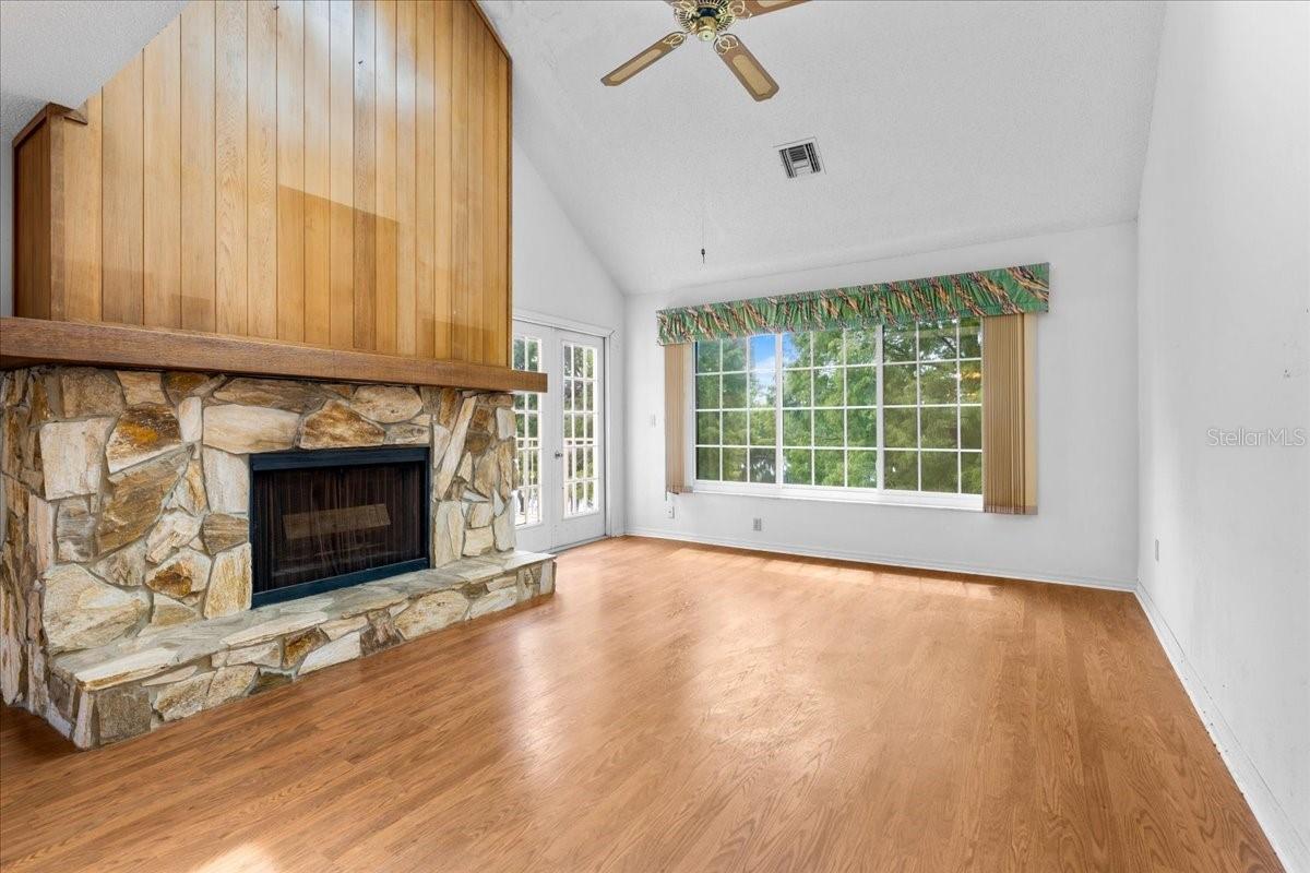 Image 7 of 29 For 2836 Countryside Boulevard 125