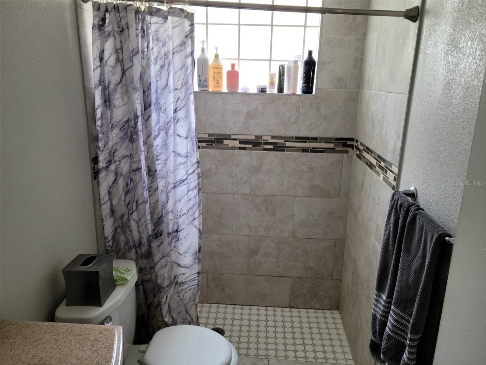 Image 14 of 23 For 7518 Sequoia Drive
