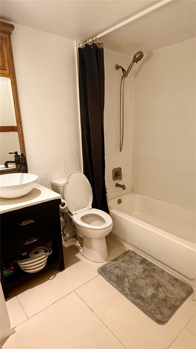 Image 12 of 24 For 2699 Seville Boulevard 607