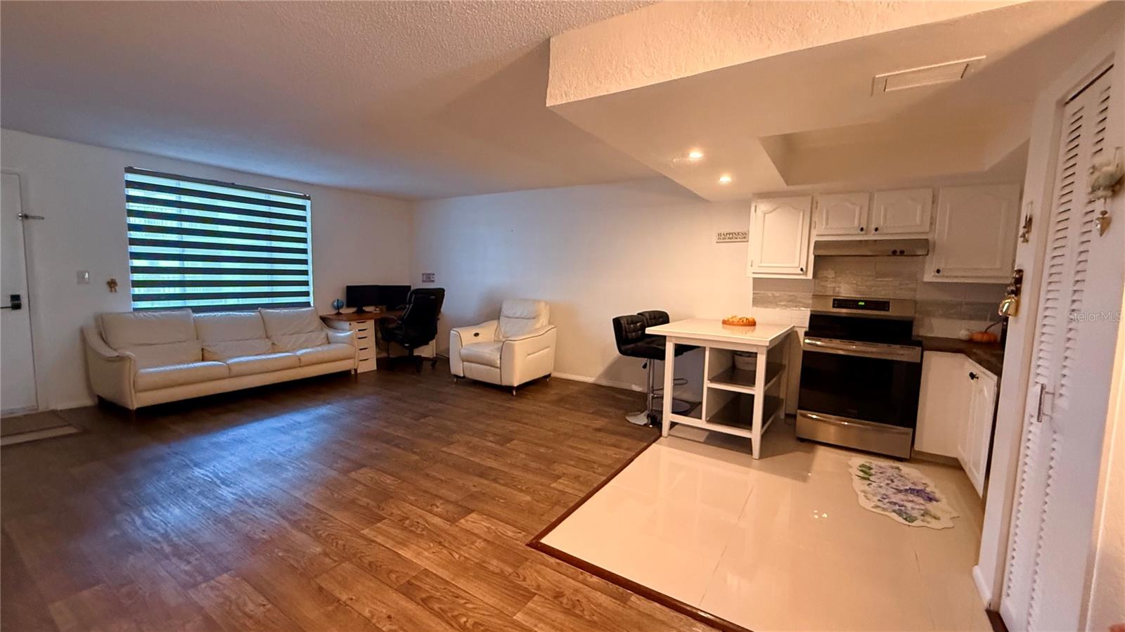 Image 7 of 24 For 2699 Seville Boulevard 607