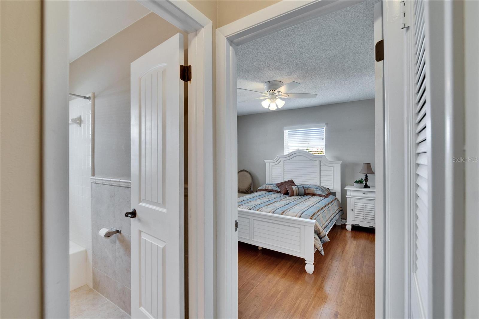 Image 22 of 73 For 1518 New Bedford Drive