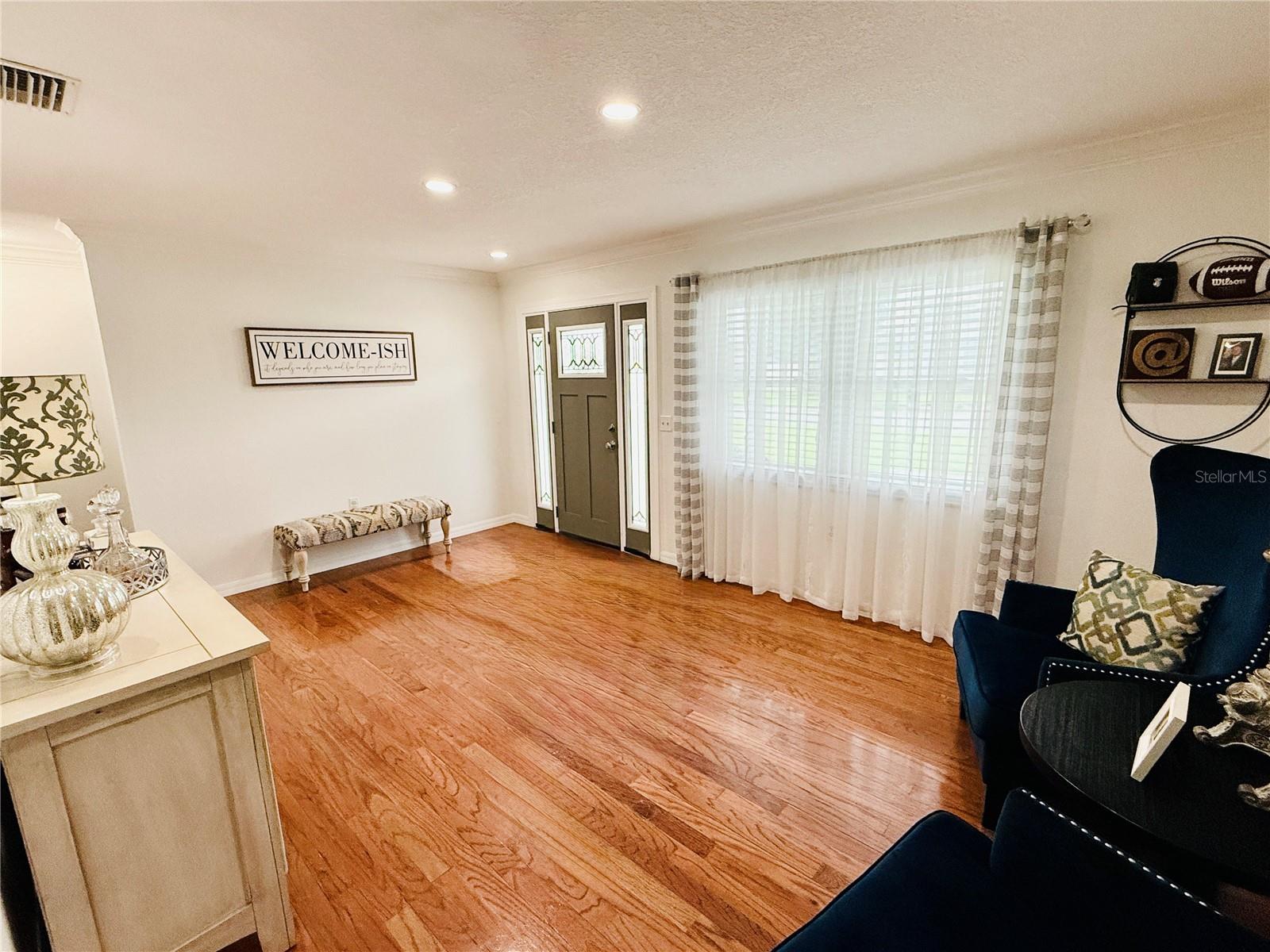 Image 6 of 29 For 29818 Seacol Street