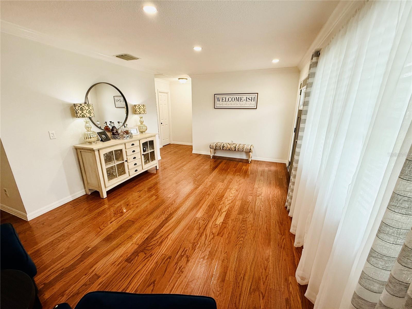 Image 7 of 29 For 29818 Seacol Street
