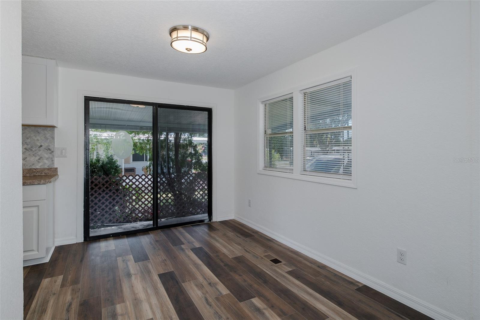 Image 14 of 51 For 7336 Brookridge Central Boulevard