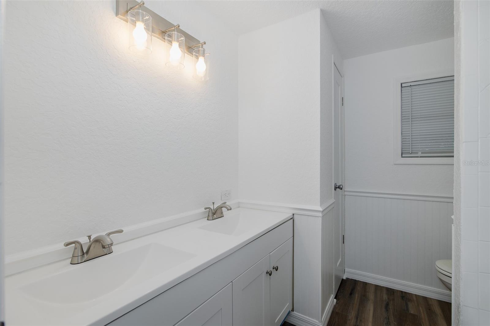 Image 30 of 51 For 7336 Brookridge Central Boulevard