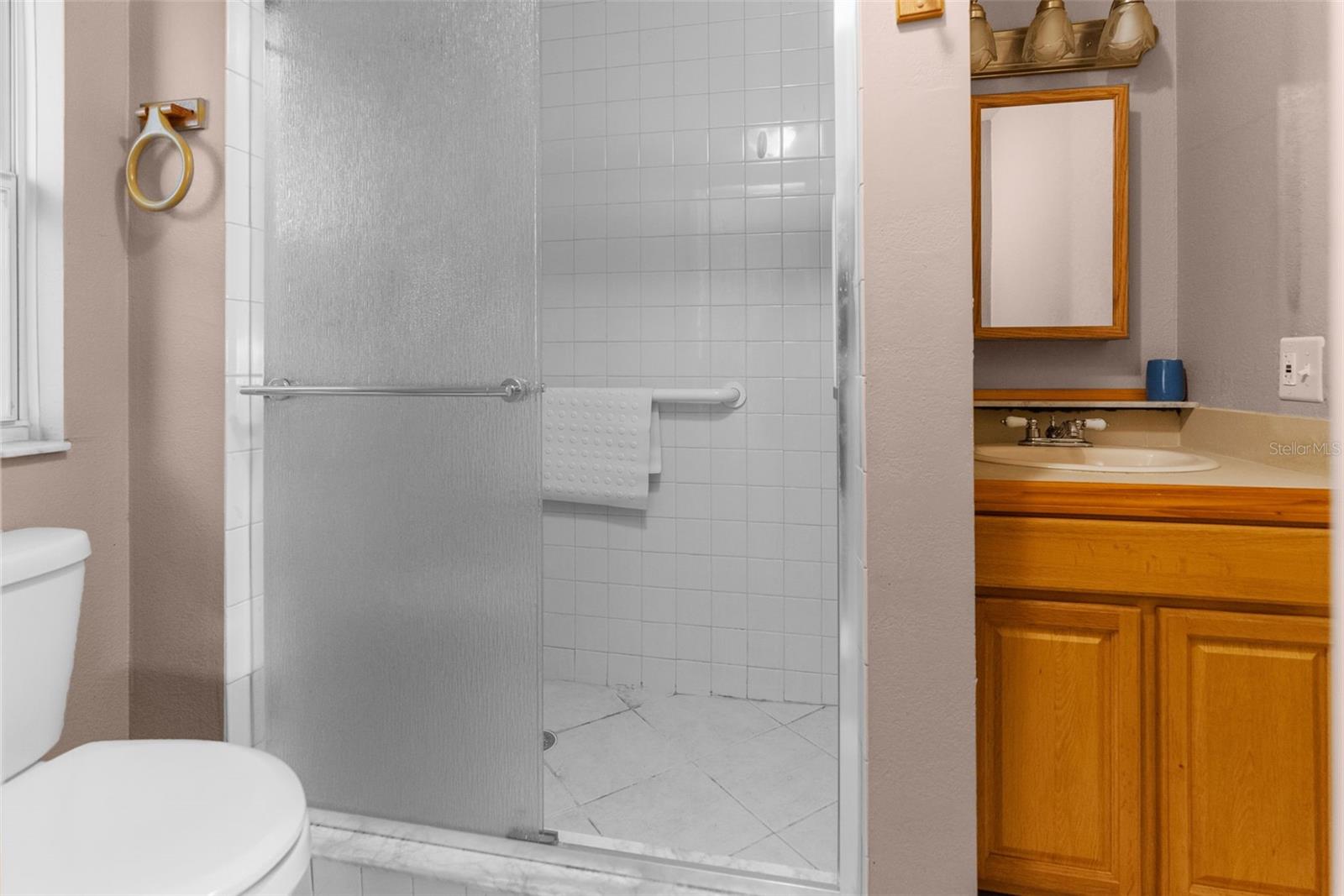 Image 18 of 49 For 8022 Eastern Circle Drive