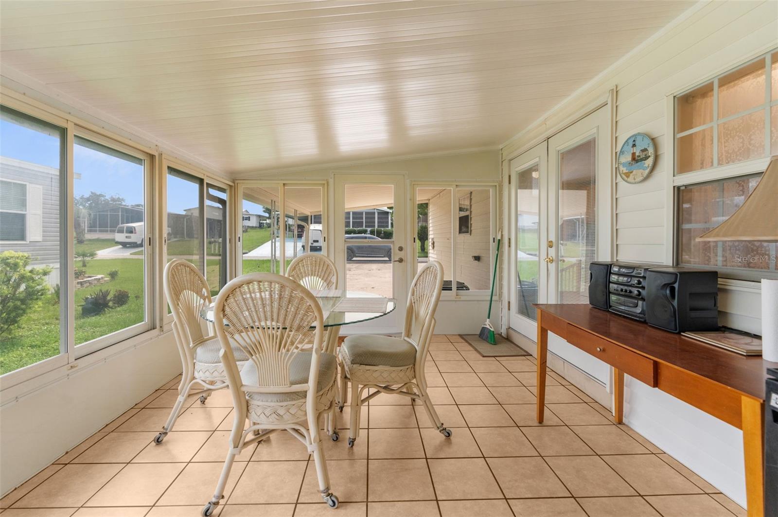 Image 22 of 49 For 8022 Eastern Circle Drive