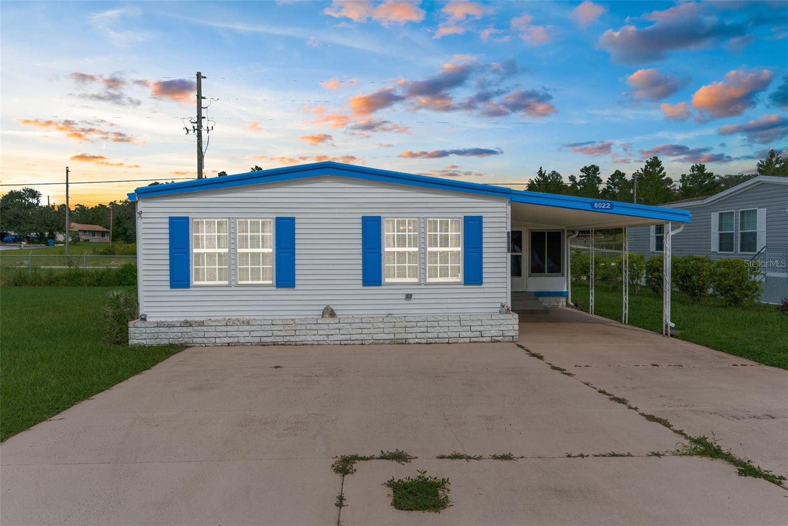 Image 27 of 49 For 8022 Eastern Circle Drive