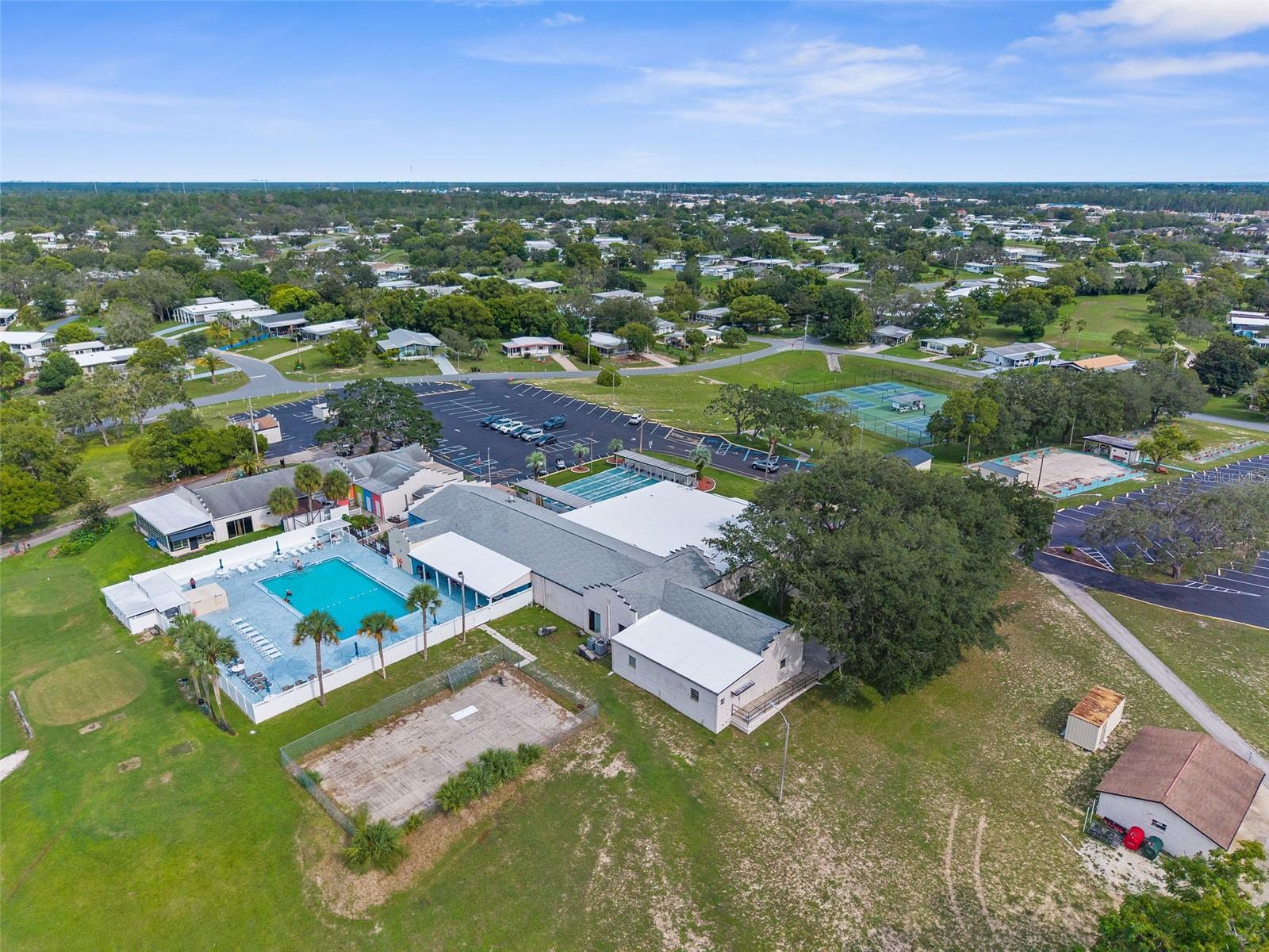 Image 40 of 49 For 8022 Eastern Circle Drive