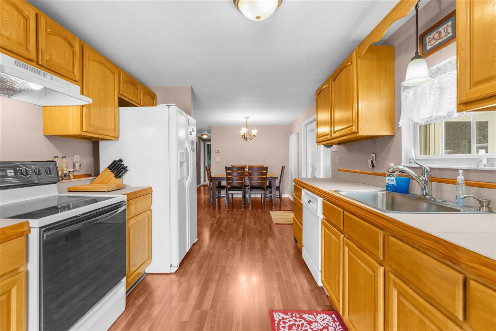 Image 6 of 49 For 8022 Eastern Circle Drive