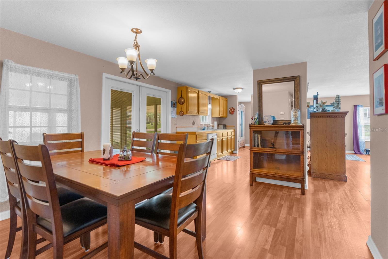 Image 7 of 49 For 8022 Eastern Circle Drive