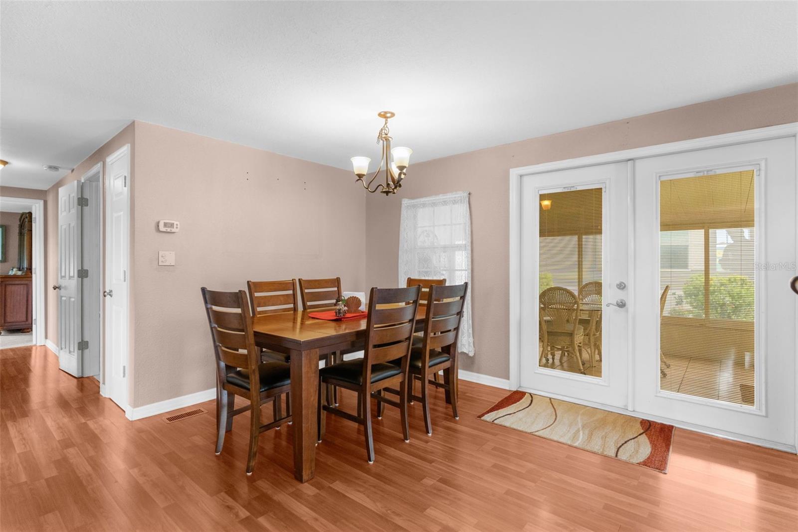 Image 8 of 49 For 8022 Eastern Circle Drive