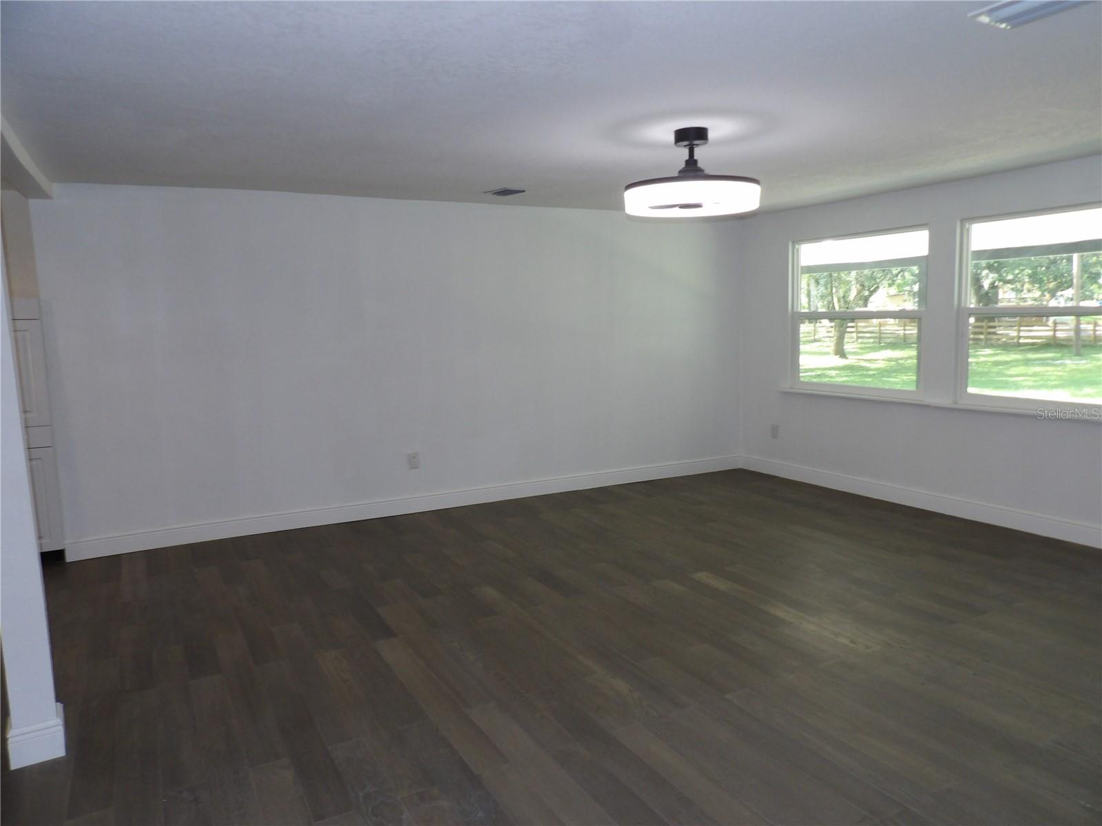 Listing photo id 21 for 39912 Jerry Rd