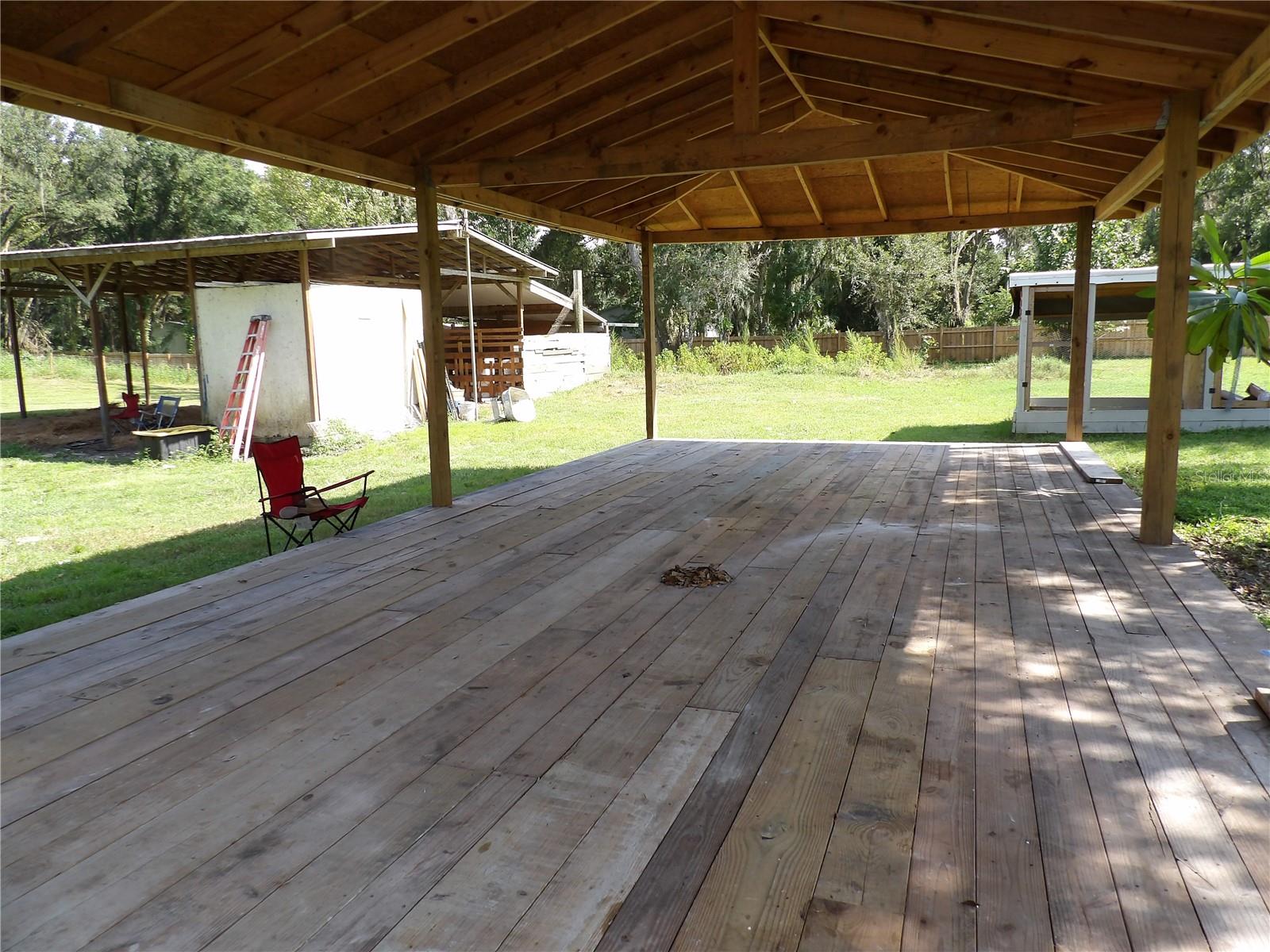 Listing photo id 41 for 39912 Jerry Rd
