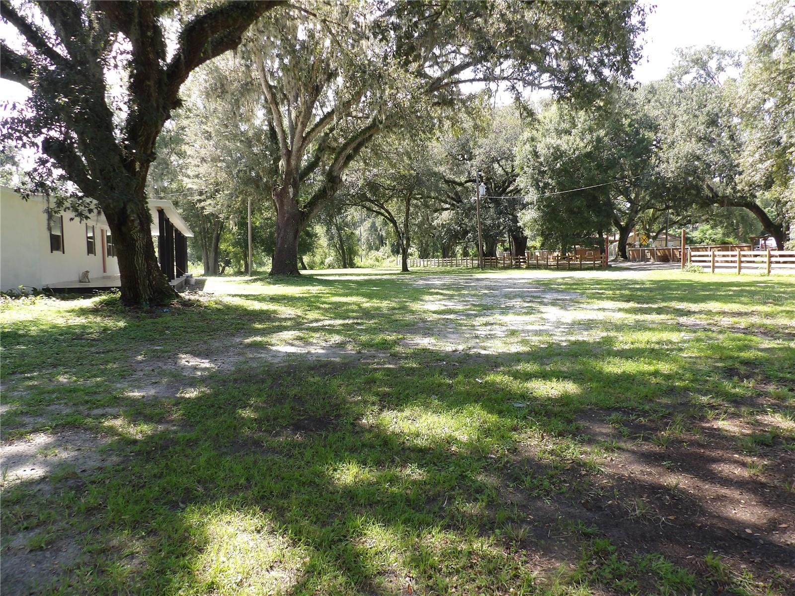Listing photo id 44 for 39912 Jerry Rd
