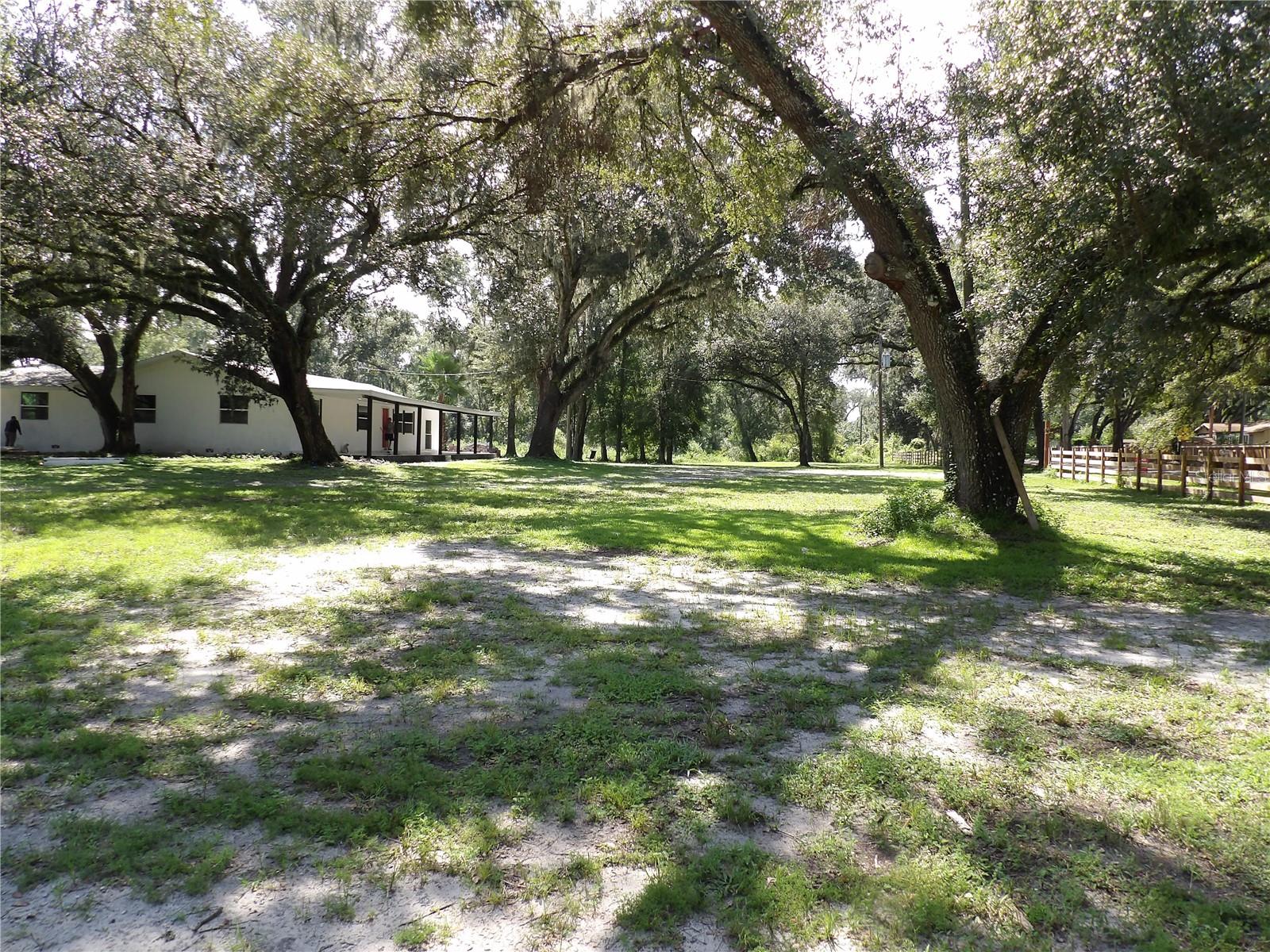Listing photo id 45 for 39912 Jerry Rd
