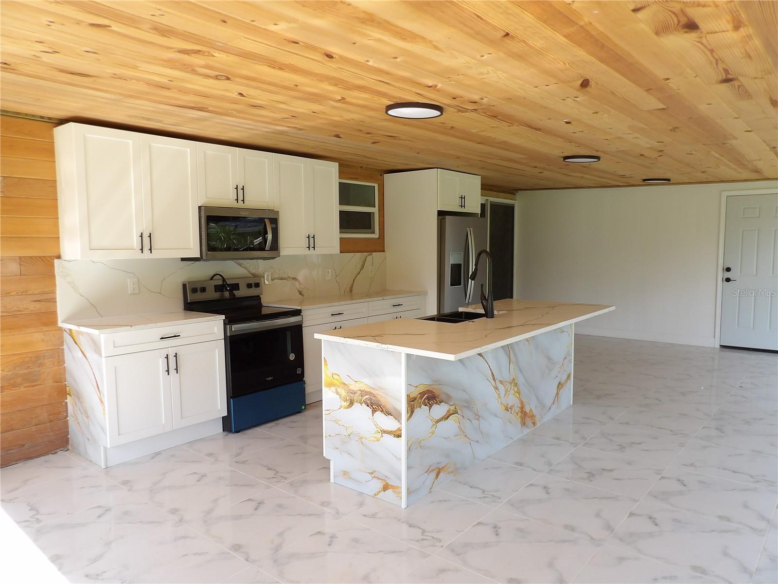 Listing photo id 54 for 39912 Jerry Rd
