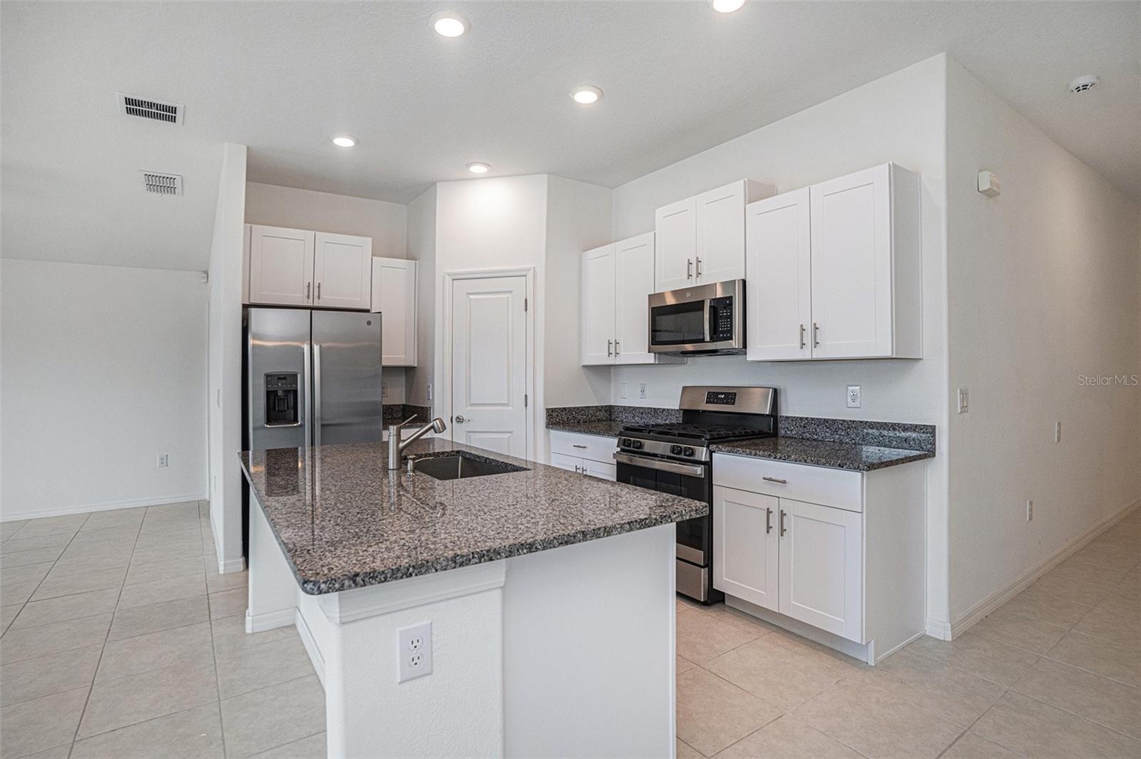 Image 13 of 34 For 10433 Alder Green Drive