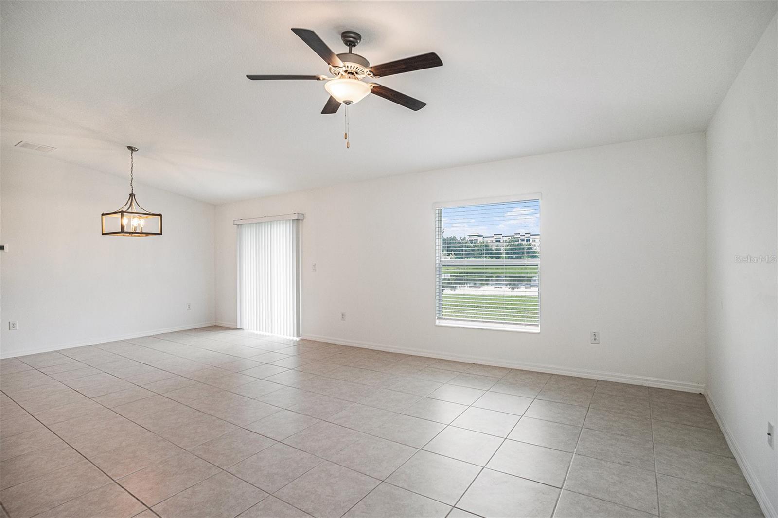 Image 8 of 34 For 10433 Alder Green Drive