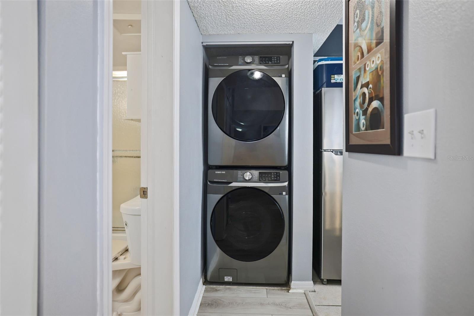 Image 19 of 50 For 6939 Stones Throw Circle N 6207
