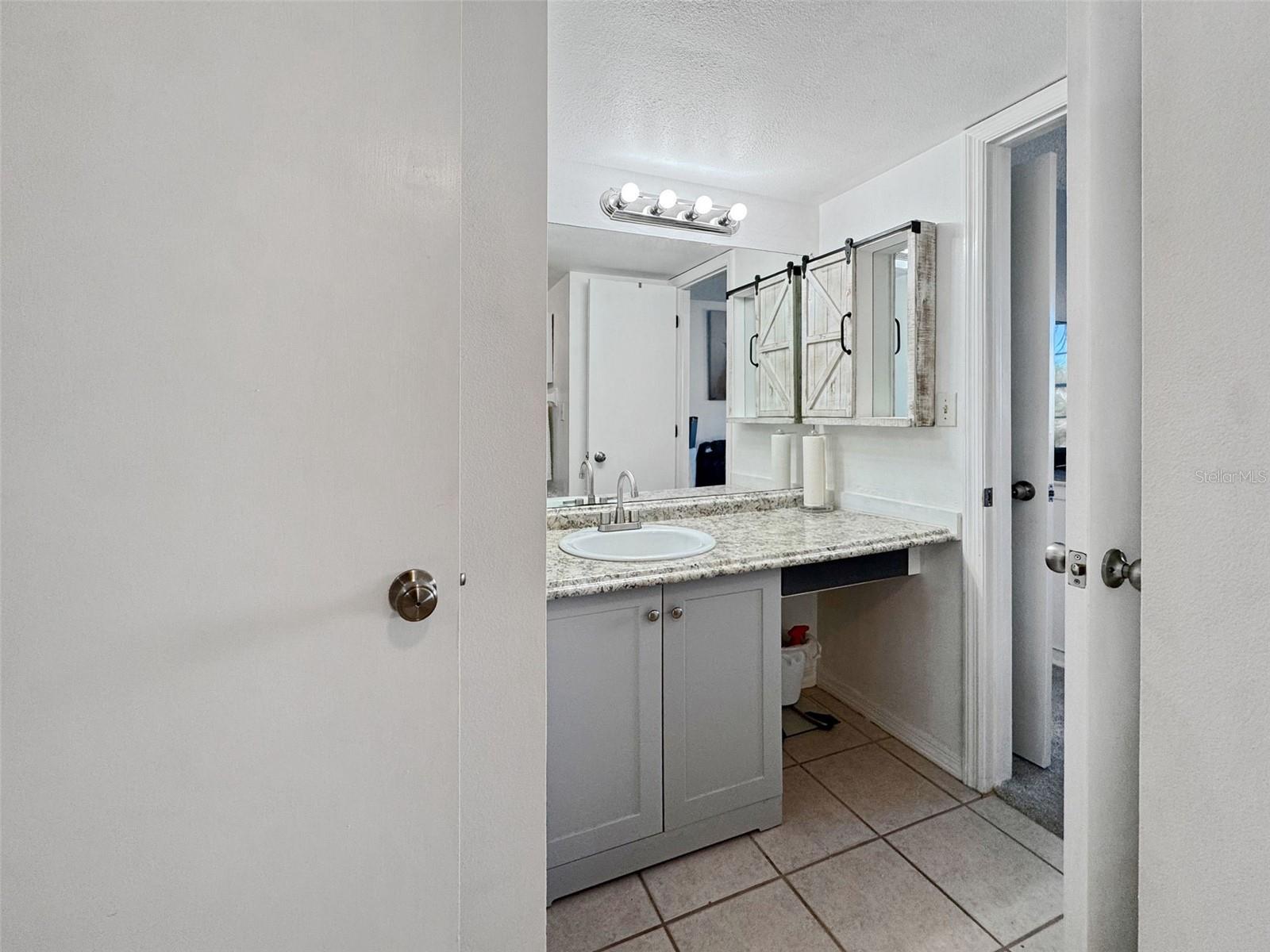 Image 25 of 50 For 6939 Stones Throw Circle N 6207