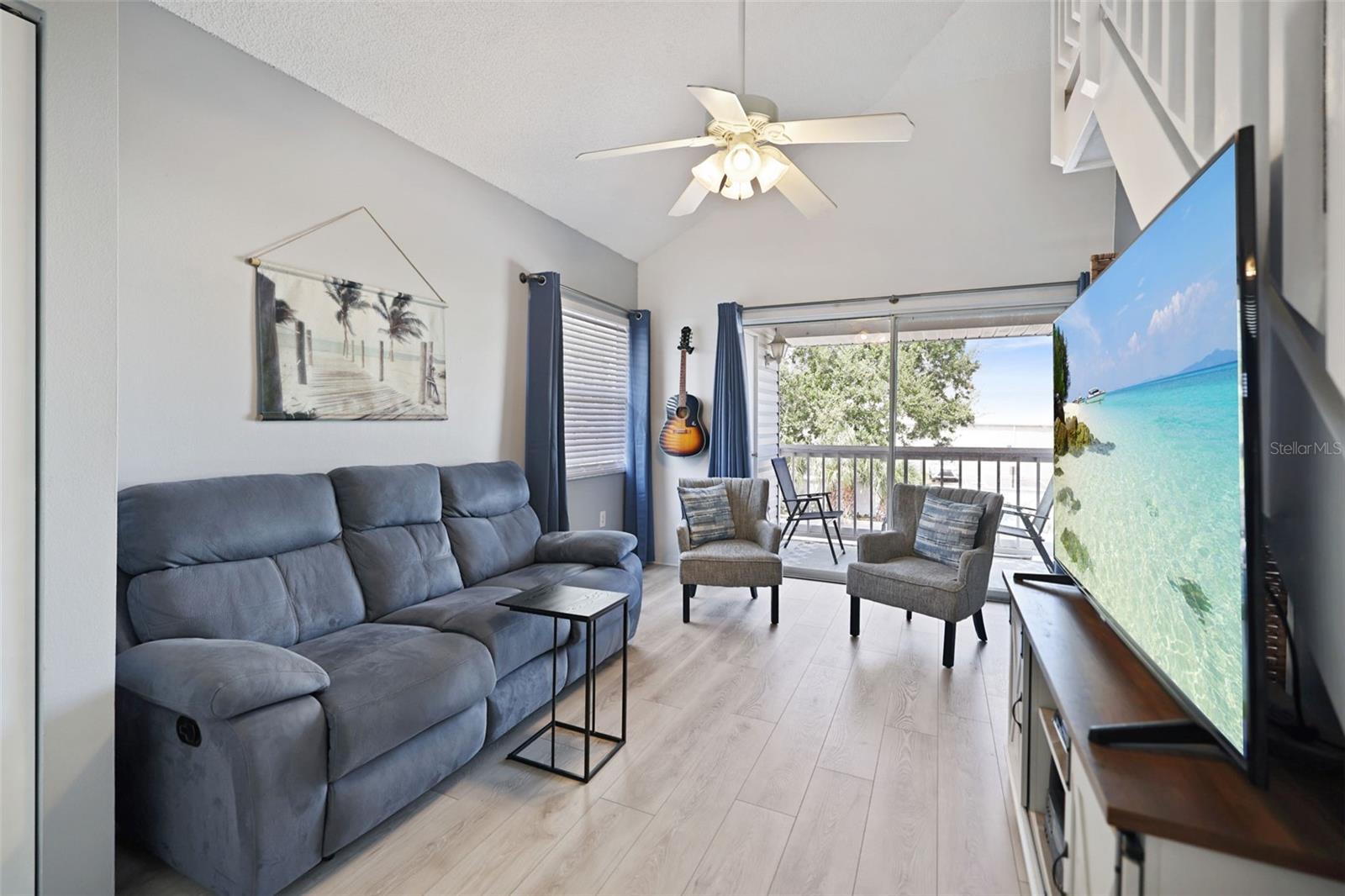 Image 5 of 50 For 6939 Stones Throw Circle N 6207