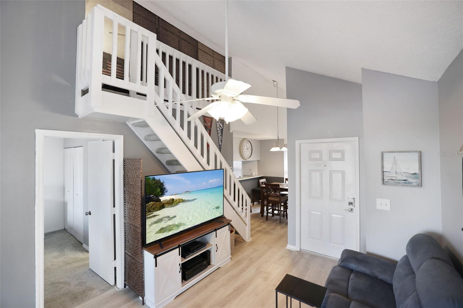 Image 6 of 50 For 6939 Stones Throw Circle N 6207