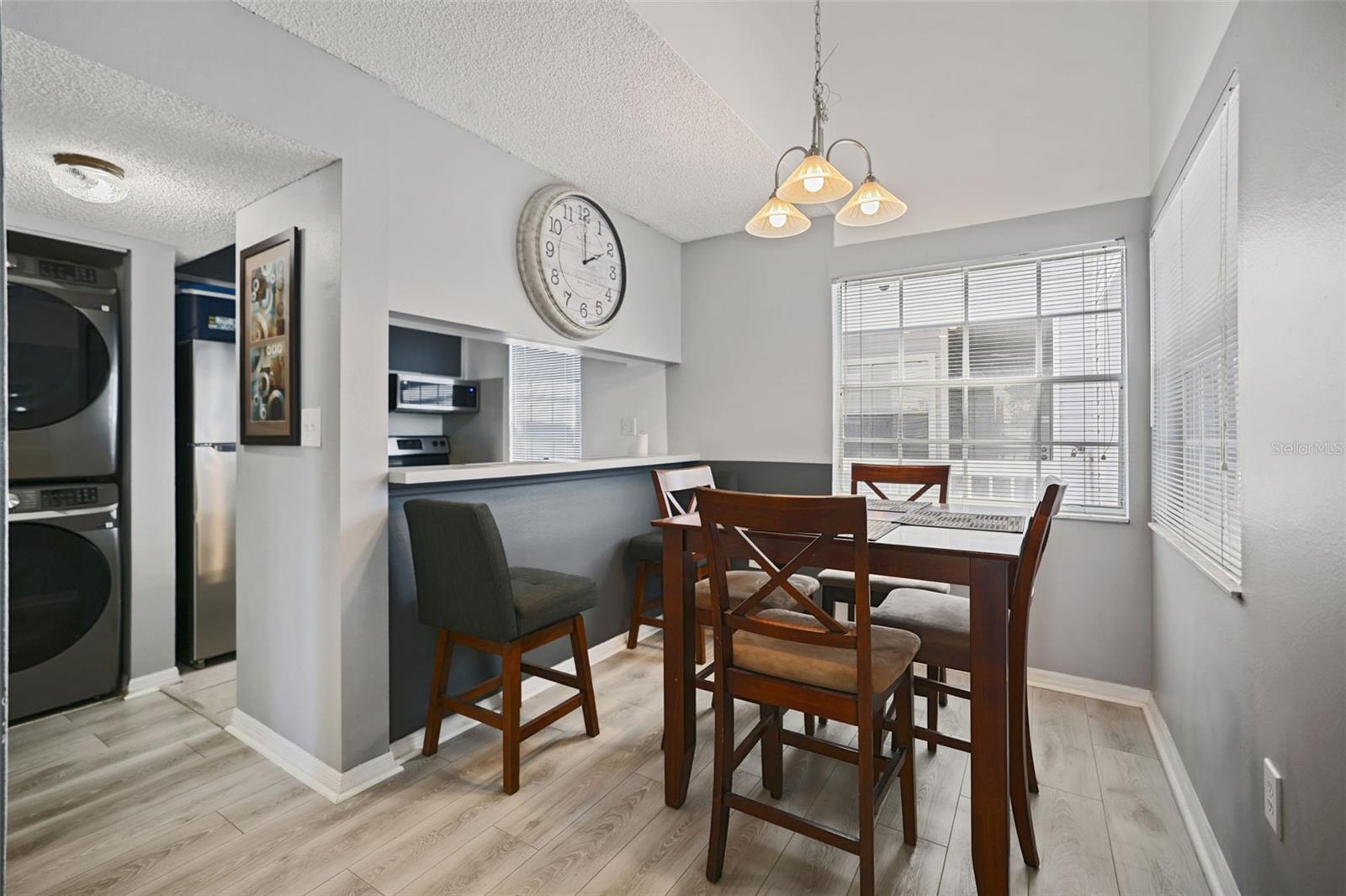 Image 9 of 50 For 6939 Stones Throw Circle N 6207