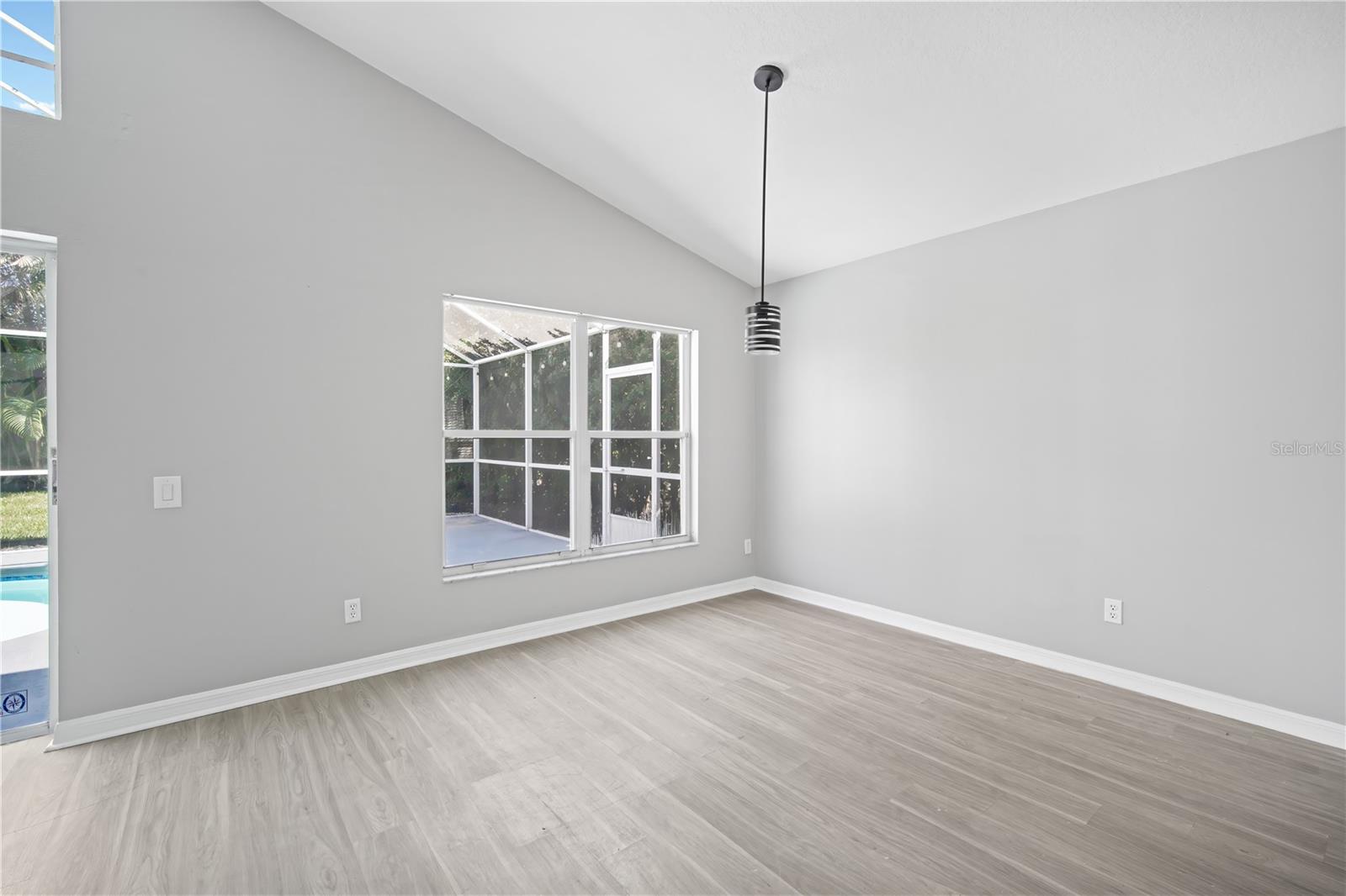 Image 11 of 25 For 5513 Terrain De Golf Drive