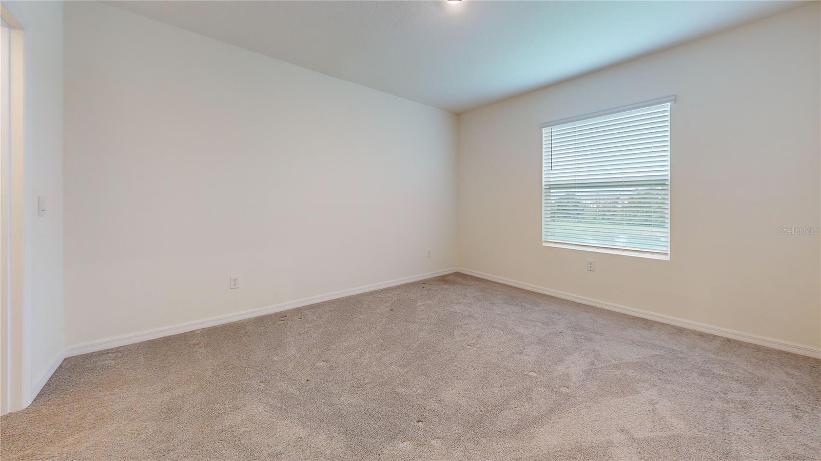 Image 16 of 32 For 33002 Major Oak Drive