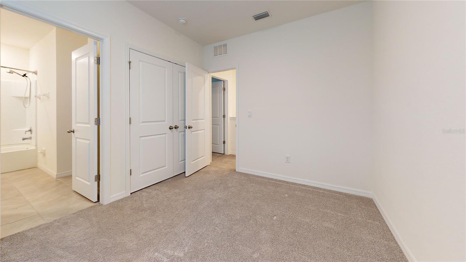Image 17 of 32 For 33002 Major Oak Drive