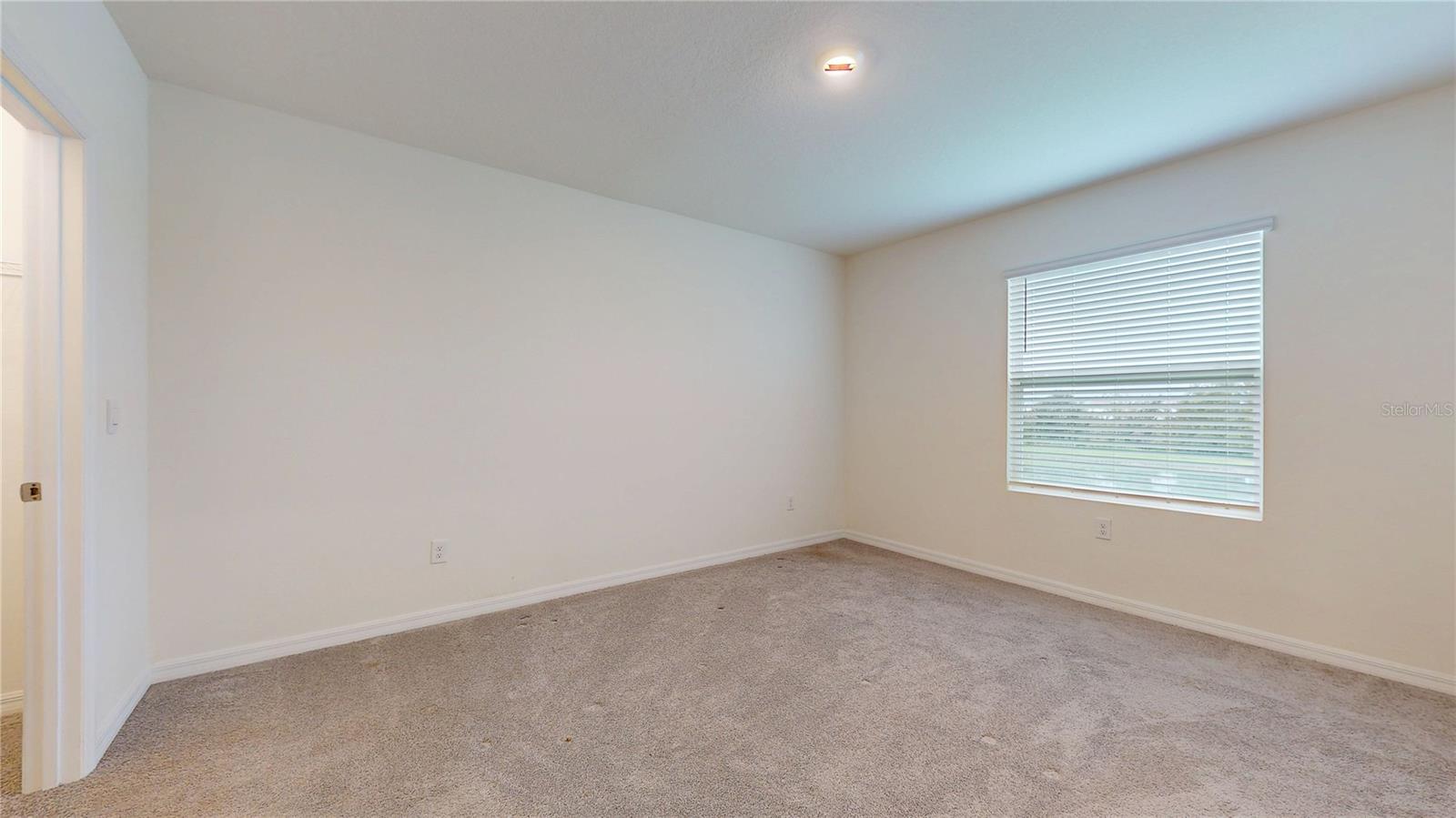 Image 24 of 32 For 33002 Major Oak Drive