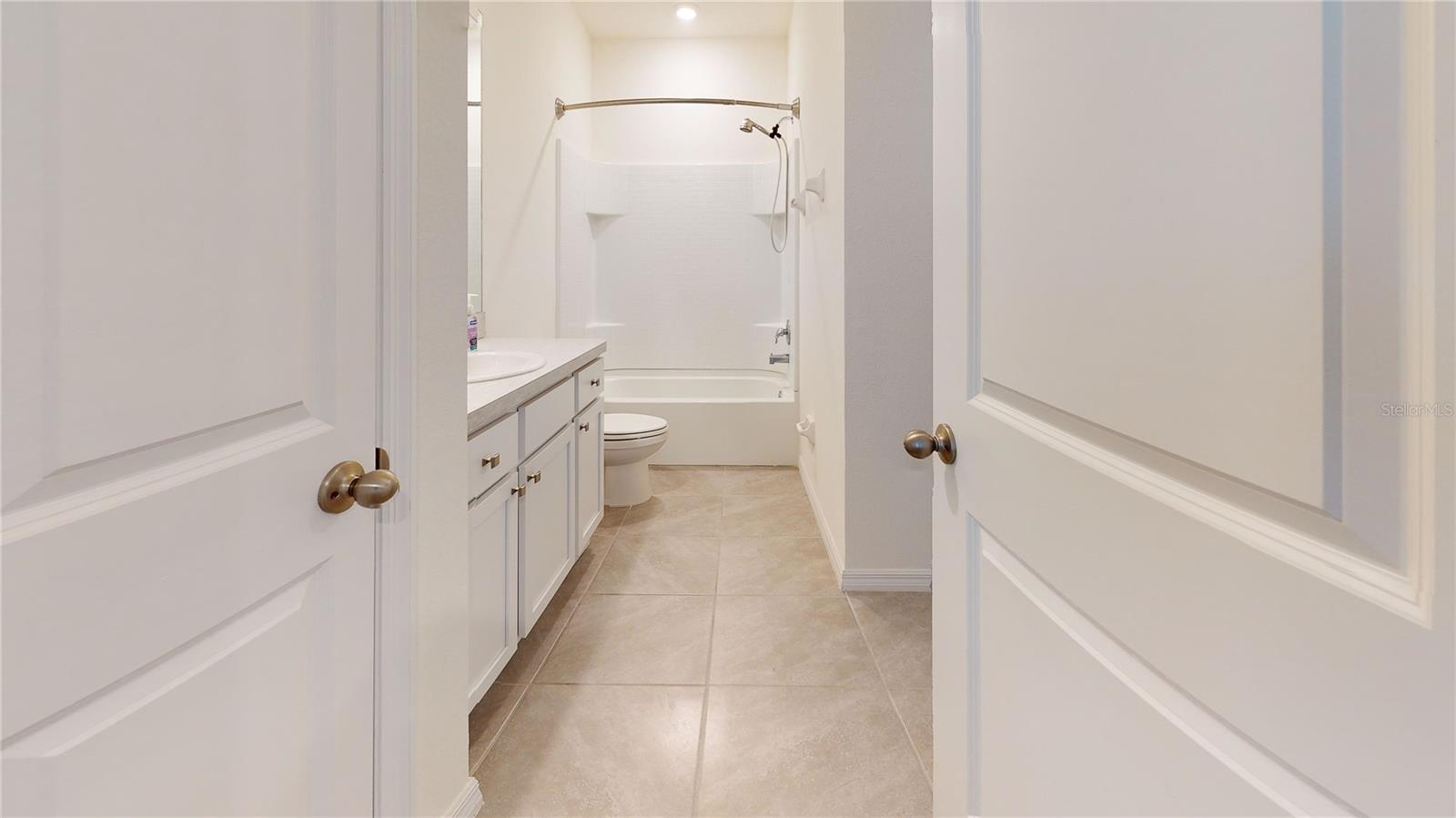 Image 26 of 32 For 33002 Major Oak Drive