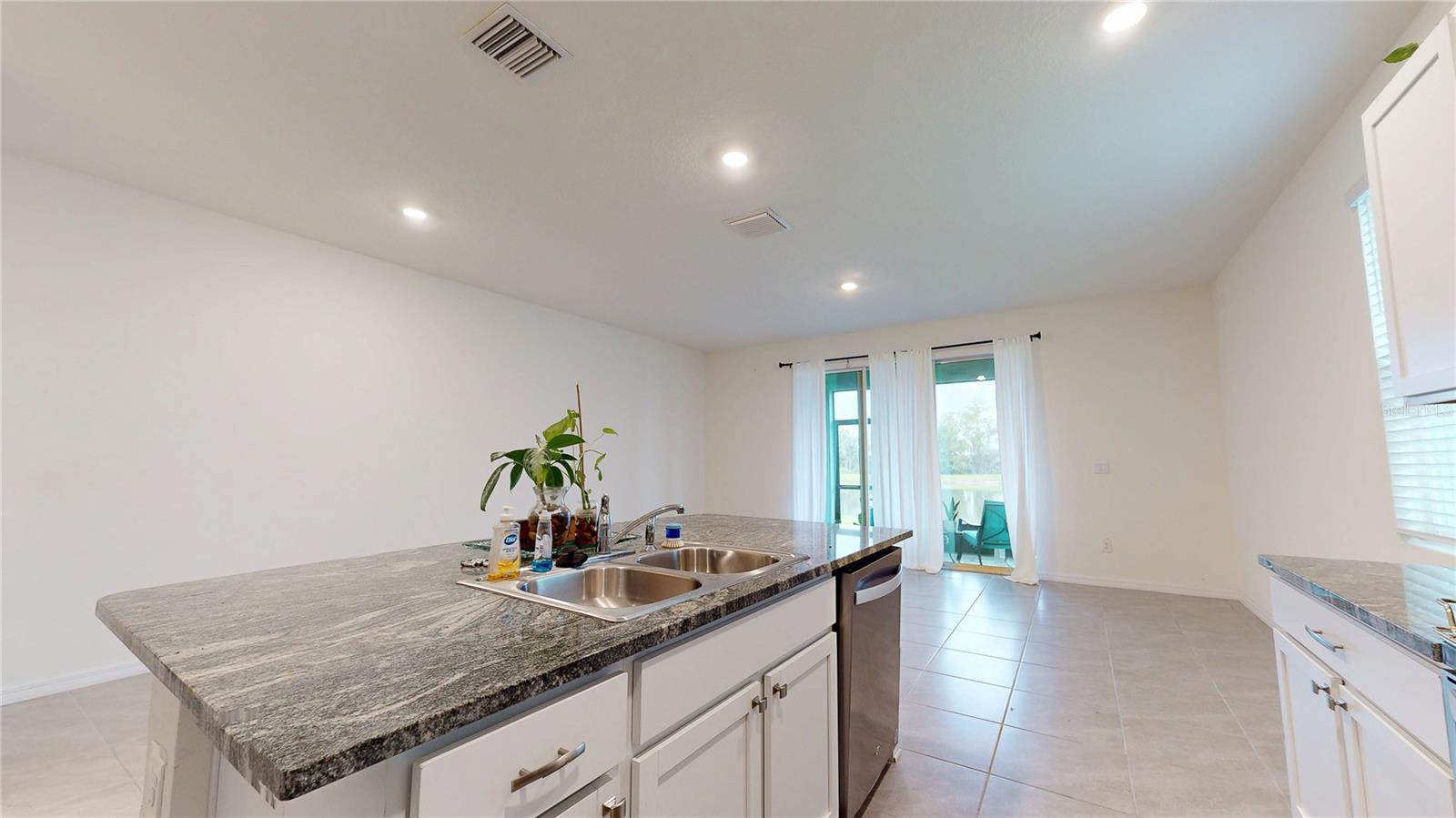 Image 7 of 32 For 33002 Major Oak Drive