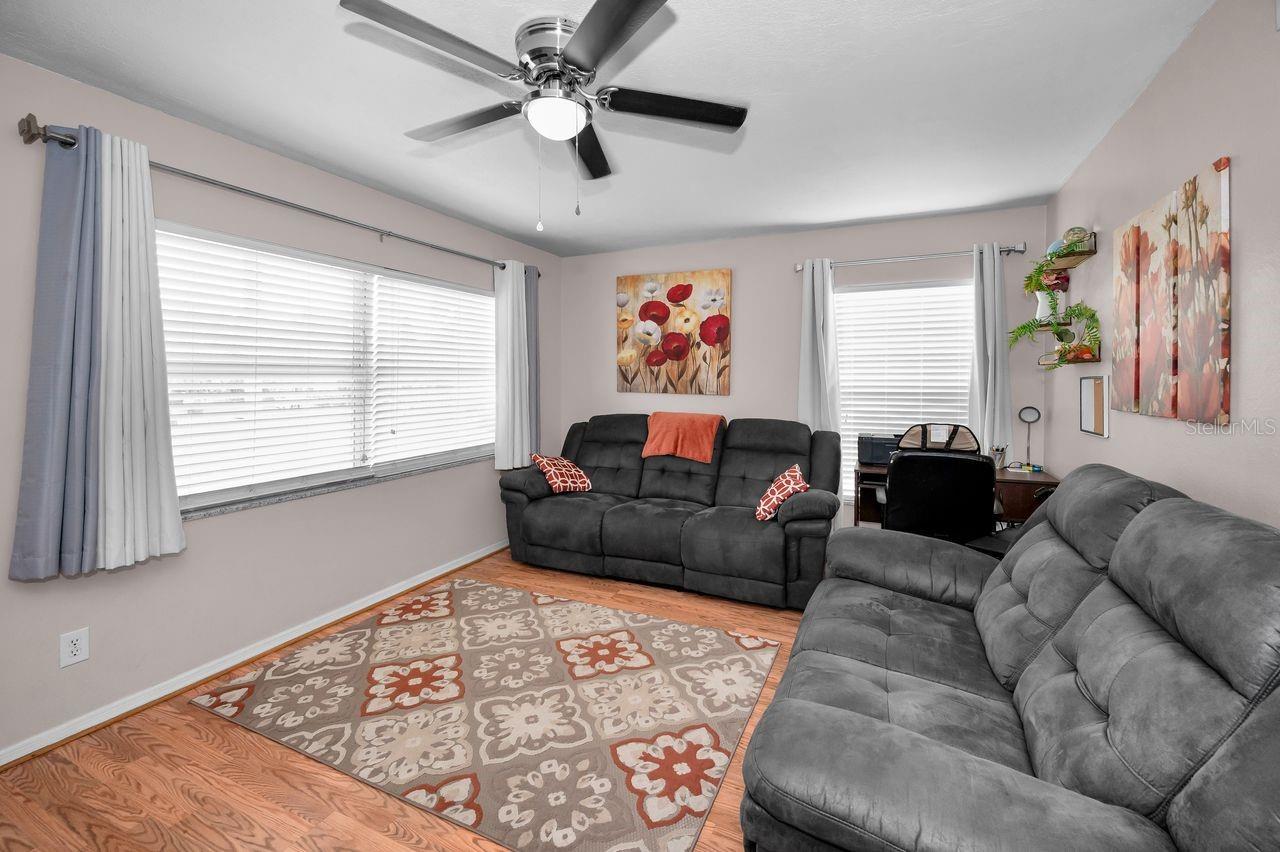 Image 8 of 61 For 1954 Los Lomas Drive