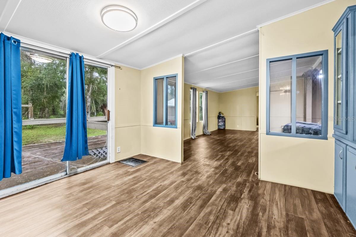 Image 10 of 22 For 9056 Rosco Trail