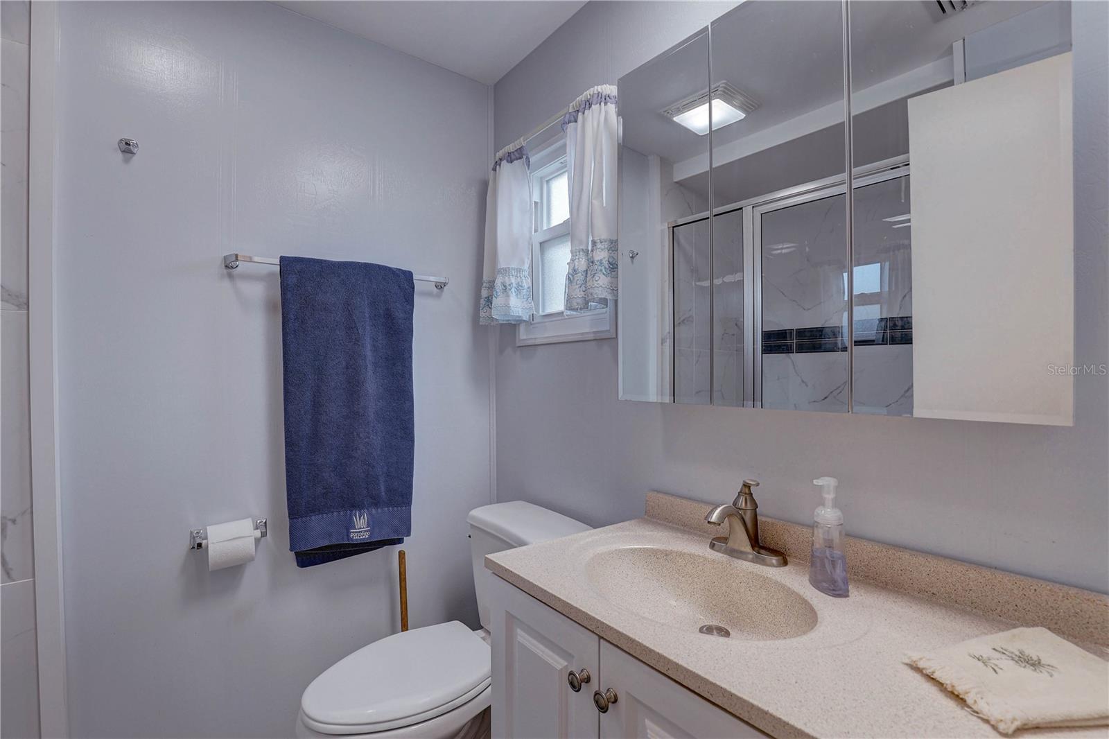 Image 17 of 37 For 113 Royal Palm Circle