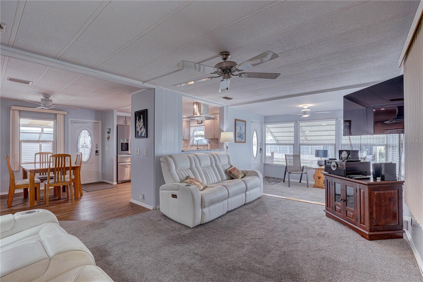 Image 25 of 37 For 113 Royal Palm Circle