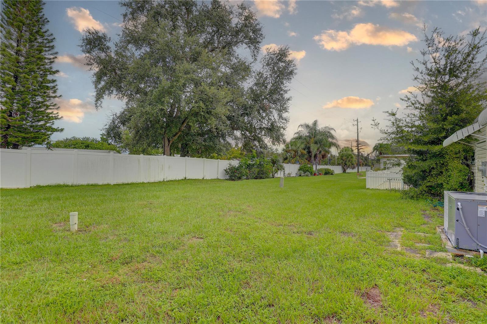 Image 32 of 37 For 113 Royal Palm Circle