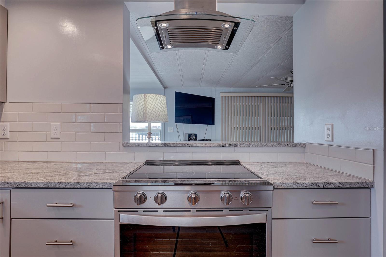 Image 8 of 37 For 113 Royal Palm Circle