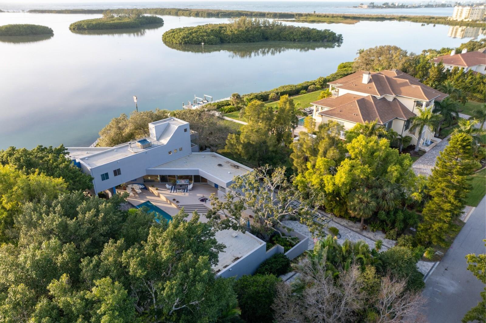 Image 9 of 38 For 1761 Oceanview Drive